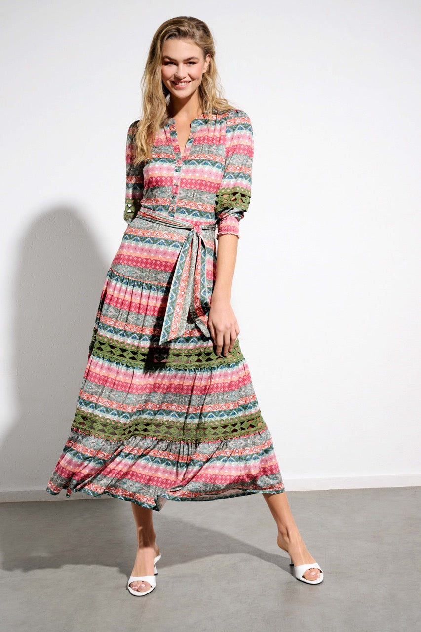 K-design - Maxi dress met boho print, gehaakte inserts en stoffen riem (Y141) - What Els!